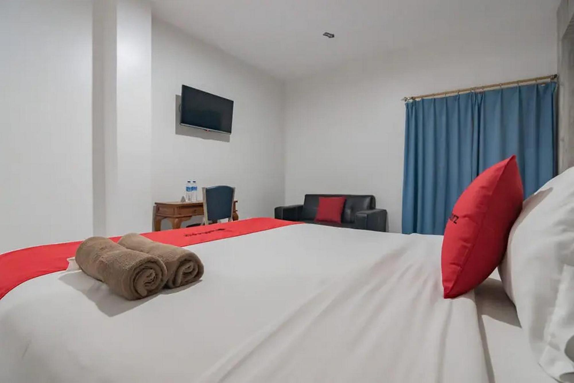 Reddoorz At Arwiga Hotel Near Rs Hasan Sadikin Μπαντούνγκ Εξωτερικό φωτογραφία