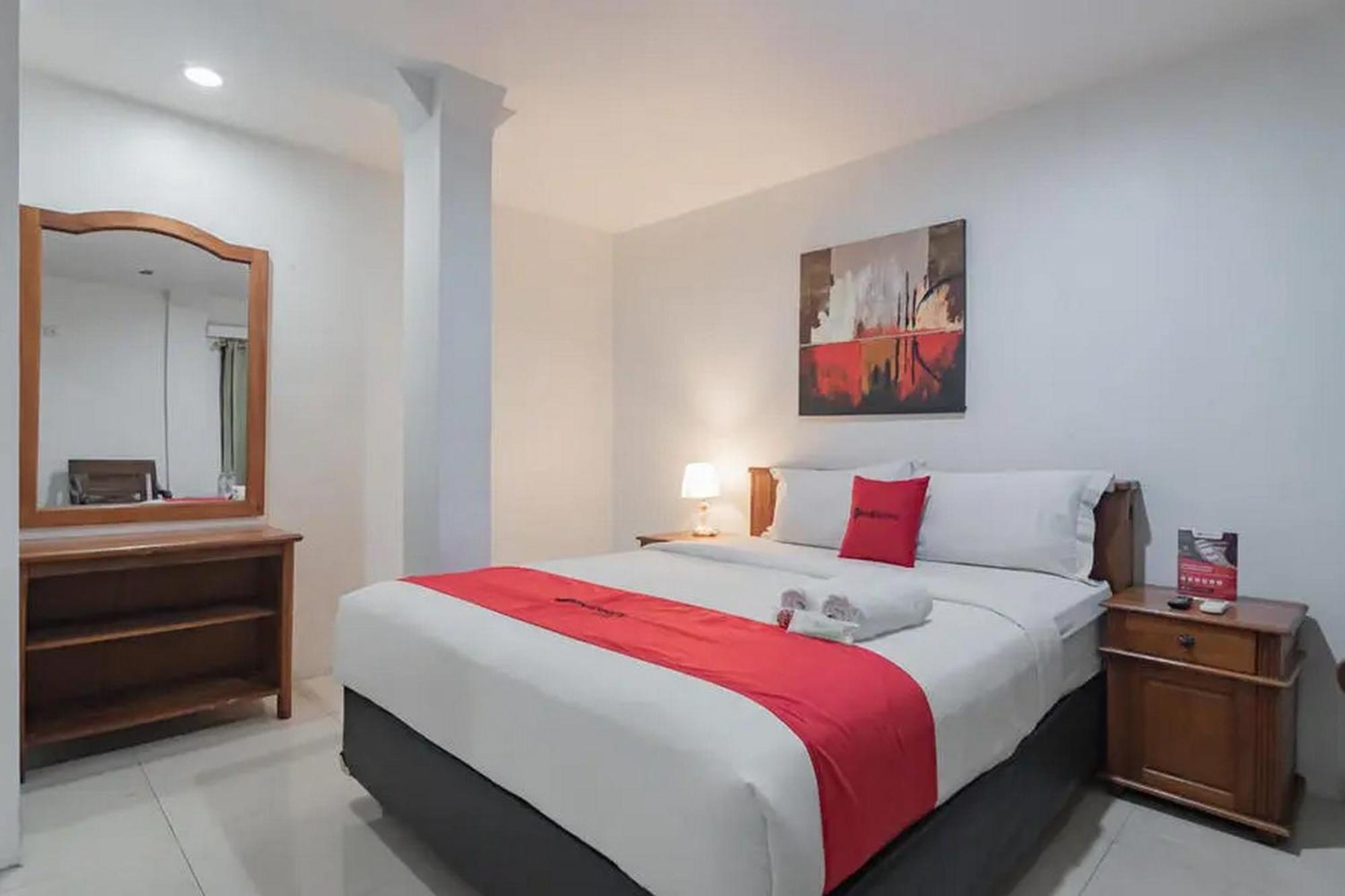 Reddoorz At Arwiga Hotel Near Rs Hasan Sadikin Μπαντούνγκ Εξωτερικό φωτογραφία