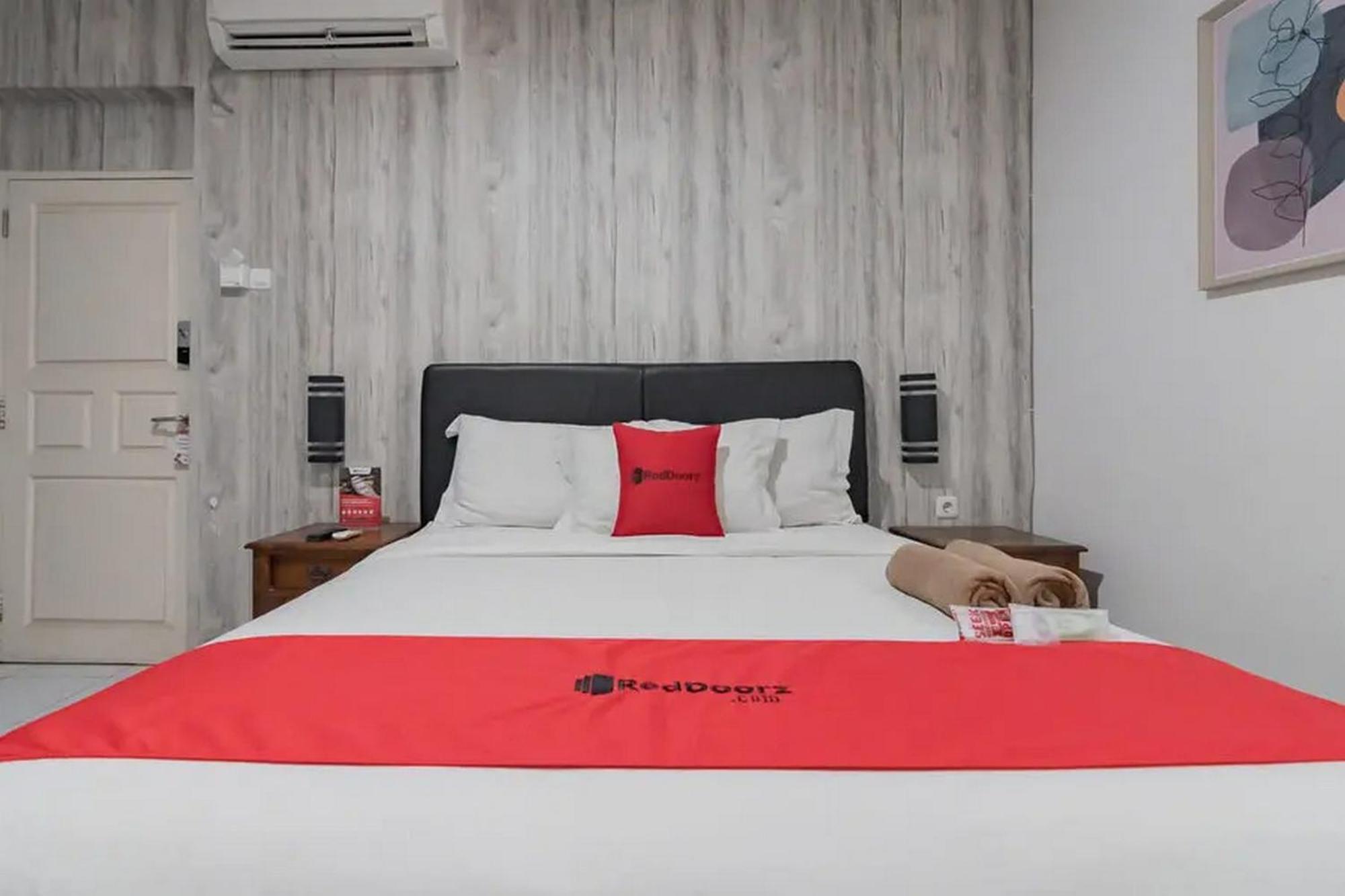 Reddoorz At Arwiga Hotel Near Rs Hasan Sadikin Μπαντούνγκ Εξωτερικό φωτογραφία