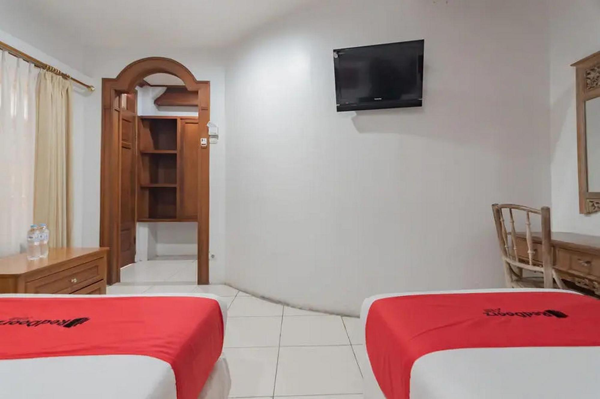 Reddoorz At Arwiga Hotel Near Rs Hasan Sadikin Μπαντούνγκ Εξωτερικό φωτογραφία