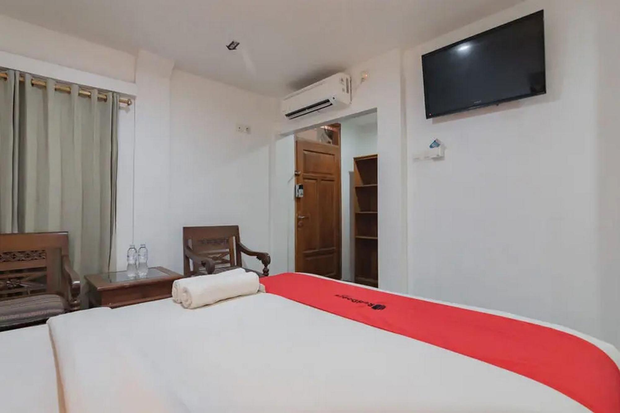 Reddoorz At Arwiga Hotel Near Rs Hasan Sadikin Μπαντούνγκ Εξωτερικό φωτογραφία