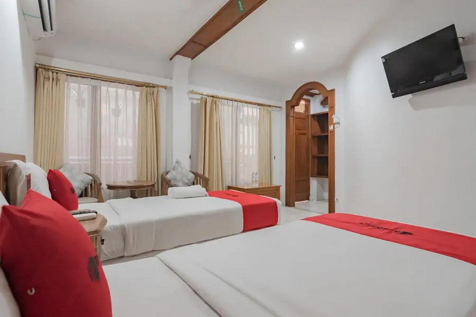 Reddoorz At Arwiga Hotel Near Rs Hasan Sadikin Μπαντούνγκ Εξωτερικό φωτογραφία