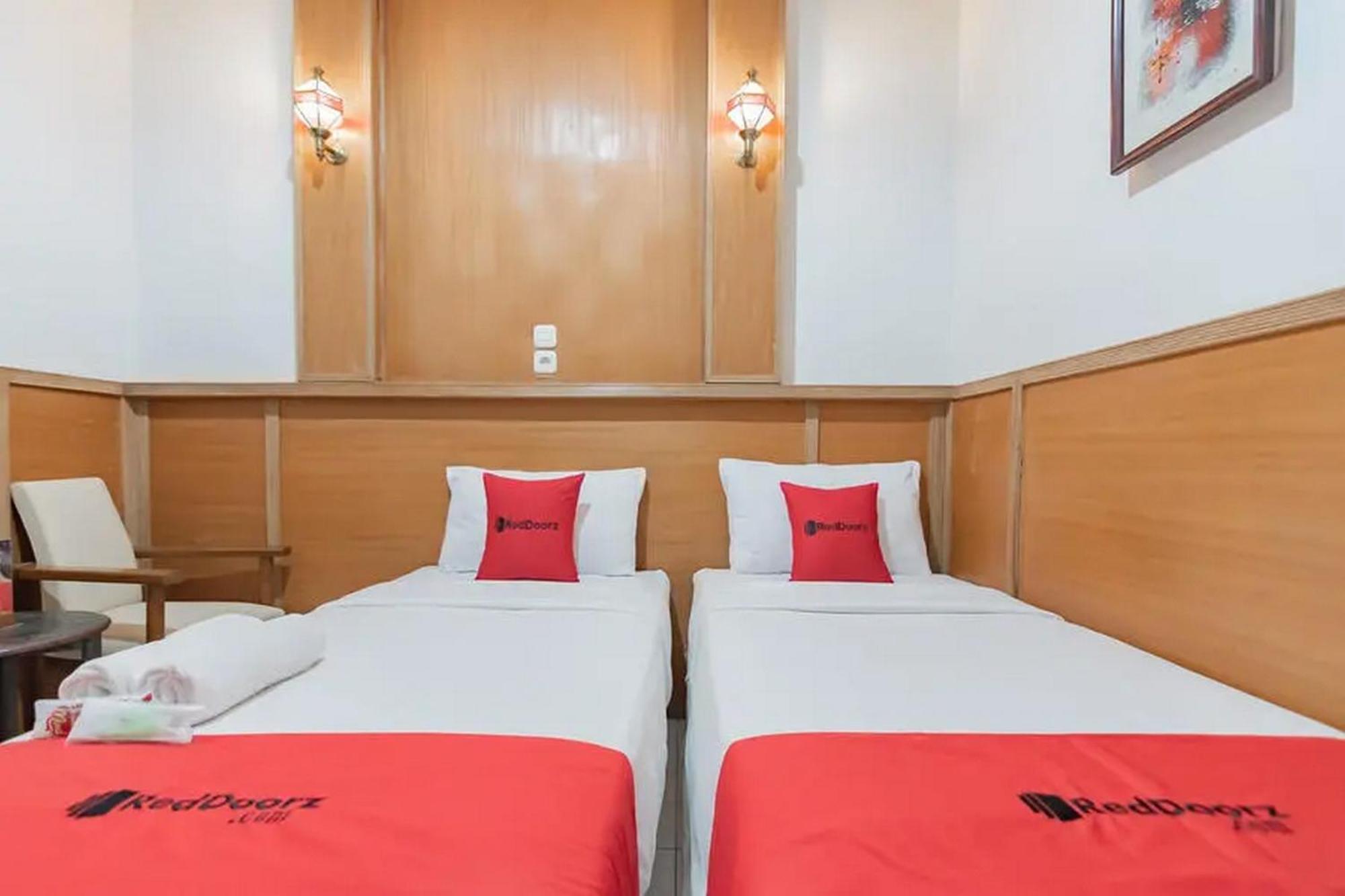 Reddoorz At Arwiga Hotel Near Rs Hasan Sadikin Μπαντούνγκ Εξωτερικό φωτογραφία
