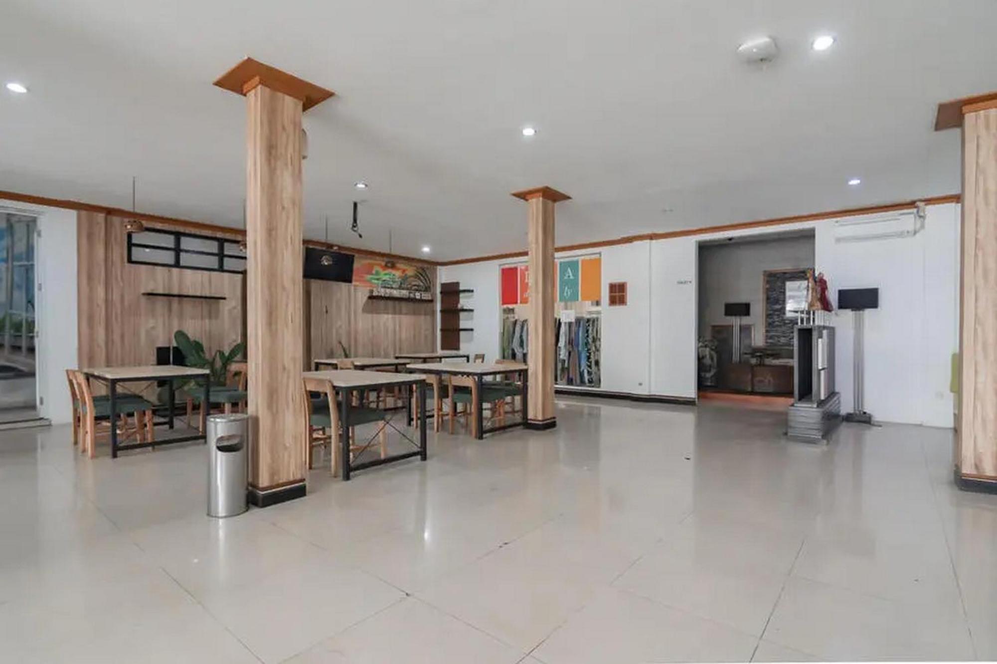 Reddoorz At Arwiga Hotel Near Rs Hasan Sadikin Μπαντούνγκ Εξωτερικό φωτογραφία