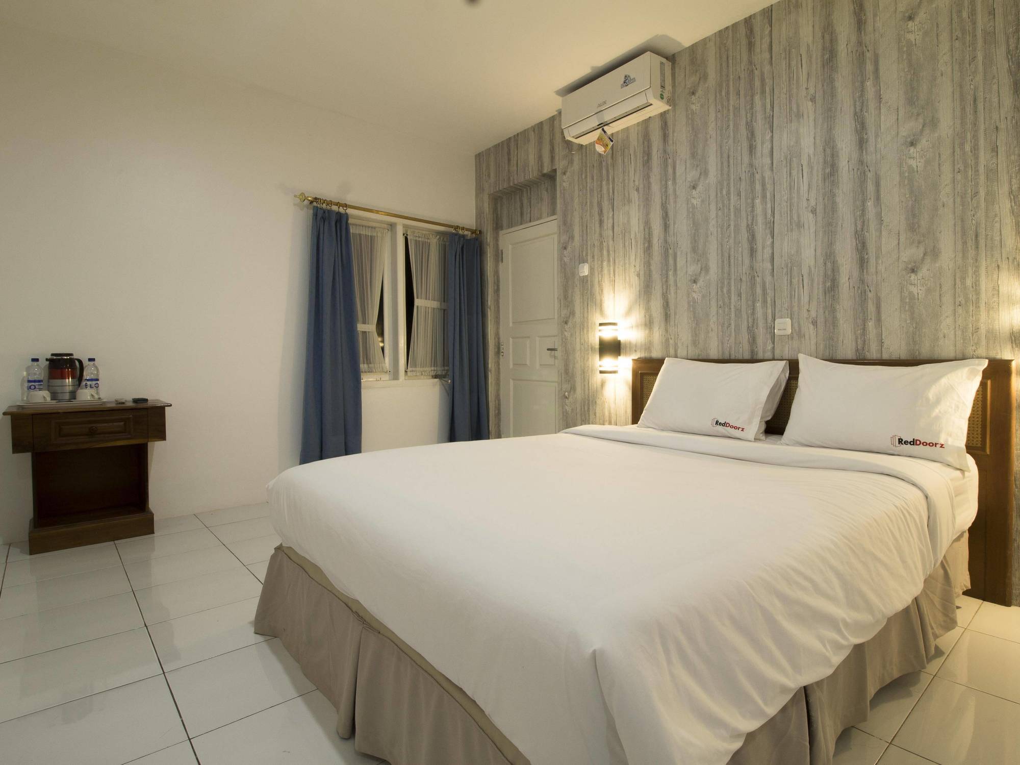 Reddoorz At Arwiga Hotel Near Rs Hasan Sadikin Μπαντούνγκ Εξωτερικό φωτογραφία